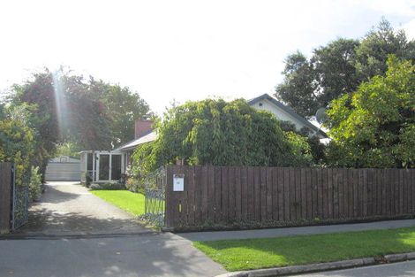 Photo of property in 32 Coniston Avenue, Ilam, Christchurch, 8041