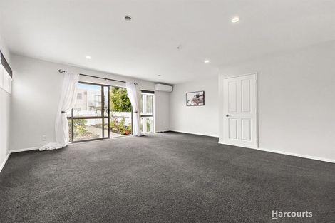 Photo of property in 1/3 Hulme Place, Henderson, Auckland, 0612