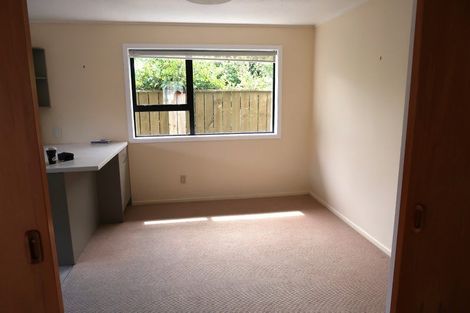 Photo of property in 5a Waimarie Avenue, Paraparaumu, 5032