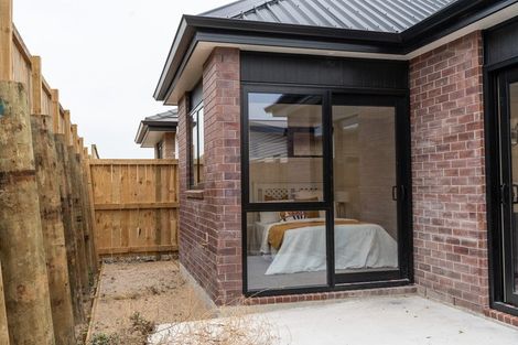 Photo of property in 23 Waruhia Crescent, Rototuna North, 3281