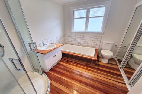 Photo of property in 1 Burrows Avenue, Karori, Wellington, 6012