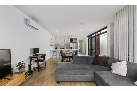 Photo of property in 4 Troop Road, Papakura, 2110