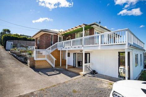 Photo of property in 62 Chorley Avenue, Massey, Auckland, 0614