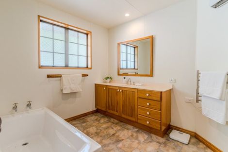 Photo of property in 6 Kilgour Street, Roseneath, Port Chalmers, 9023