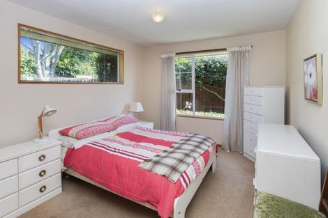 Photo of property in 5 Westgrove Avenue, Avonhead, Christchurch, 8042