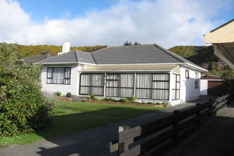 Photo of property in 13 Wainuiomata Road, Wainuiomata, Lower Hutt, 5014