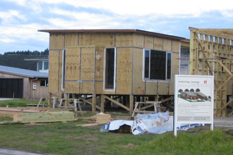 Photo of property in 6 Paua Lane, Omaha, 0986