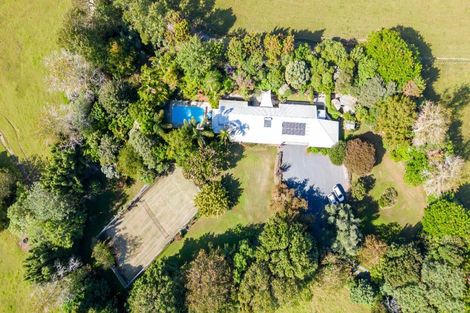 Photo of property in 49 Riddell Road, Kerikeri, 0230