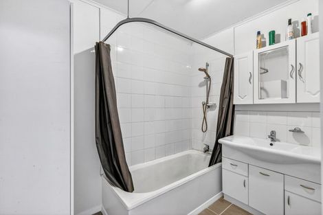 Photo of property in 24 Golf Street, Putaruru, 3411