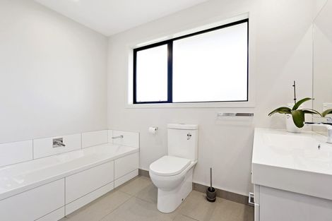 Photo of property in 15 Mike Smith Drive, Cambridge, 3434