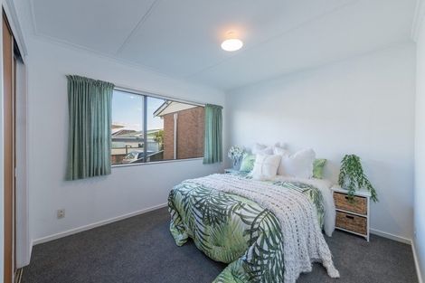 Photo of property in 2/186 Tahunanui Drive, Tahunanui, Nelson, 7011