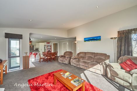 Photo of property in 1 Cullen Court, Palmerston North, 4410