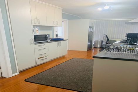 Photo of property in 29 Astley Avenue, New Lynn, Auckland, 0600