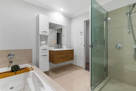 Photo of property in 21a Channel View Road, Campbells Bay, Auckland, 0630