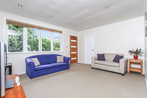 Photo of property in 10 Stottholm Road, Titirangi, Auckland, 0604