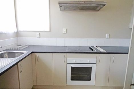 Photo of property in 1/6 Myna Place, Weymouth, Auckland, 2103