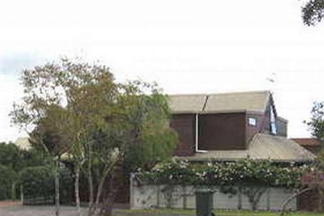 Photo of property in 2/11 Monet Grove, West Harbour, Auckland, 0618