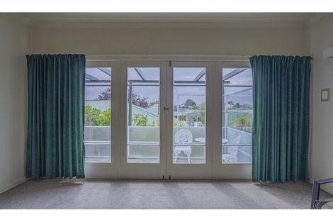 Photo of property in 25a Oxford Street, West End, Timaru, 7910