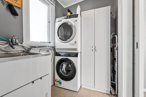 Photo of property in 52 Melbourne Street, South Dunedin, Dunedin, 9012