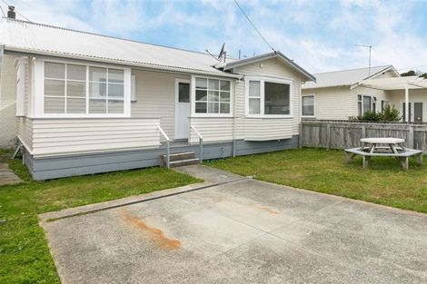 Photo of property in 69 Rotherham Terrace, Miramar, Wellington, 6022