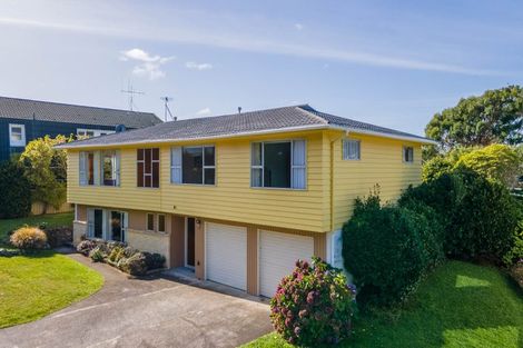 Photo of property in 48 Oriel Avenue, Tawa, Wellington, 5028