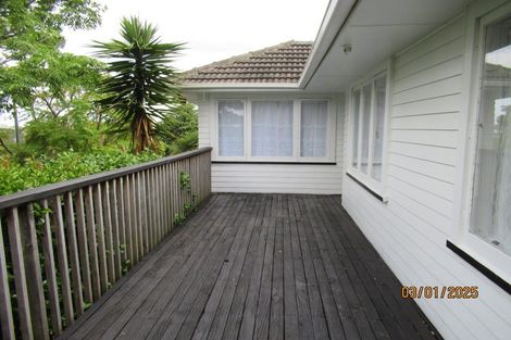 Photo of property in 17 Oreil Avenue, West Harbour, Auckland, 0618