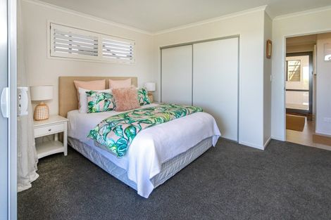 Photo of property in 18 Ross Place, Whiritoa, Whangamata, 3691