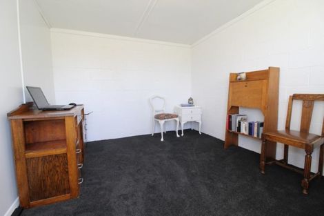 Photo of property in 4 Moorhouse Street, Waimate, 7924