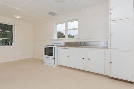 Photo of property in 14 Colvin Street, Westport, 7825