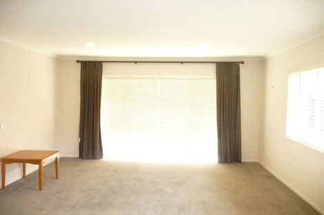 Photo of property in 6 Pennygale Close, Flat Bush, Auckland, 2016