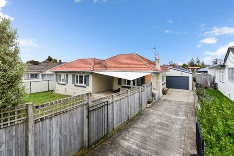 Photo of property in 15 Windsor Road, Maeroa, Hamilton, 3200