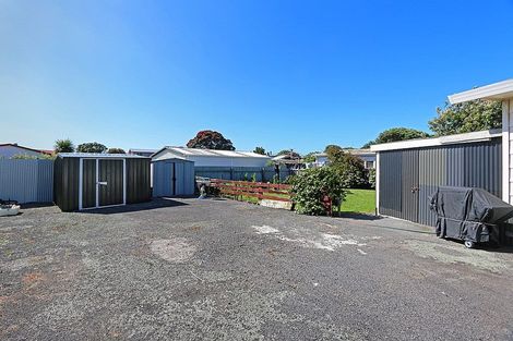 Photo of property in 11 Wilson Road, Opunake, 4616