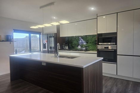 Photo of property in 12 Opouatu Avenue, Glenbrook, Waiuku, 2681