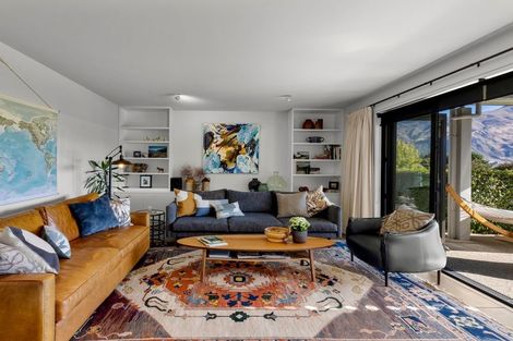 Photo of property in 251 Beacon Point Road, Wanaka, 9305