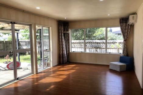 Photo of property in 2/66 Buscomb Avenue, Henderson, Auckland, 0610