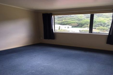 Photo of property in 35 Olivia Crescent, Tawa, Wellington, 5028