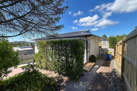 Photo of property in 7 Lavery Place, Sunnynook, Auckland, 0632