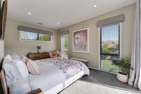 Photo of property in 11 Jacks Point Rise, Jacks Point, Queenstown, 9371