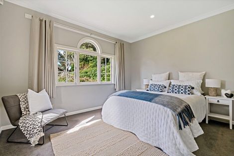 Photo of property in 2 Irirangi Road, Greenlane, Auckland, 1061