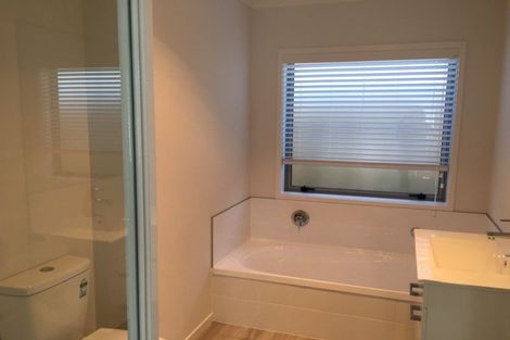 Photo of property in 14 Marion Crescent, Papamoa Beach, Papamoa, 3118