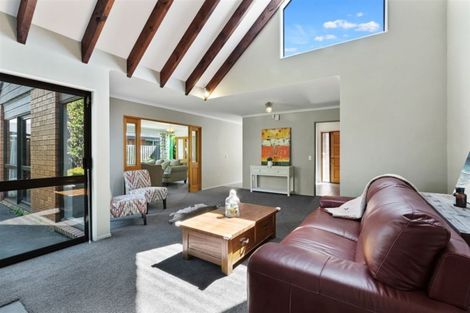Photo of property in 66 Apsley Drive, Avonhead, Christchurch, 8042