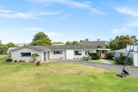 Photo of property in 336 One Tree Point Road, One Tree Point, 0118