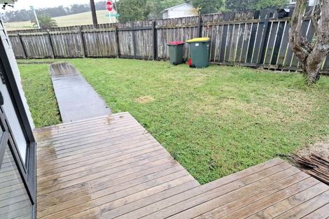 Photo of property in 72 Parrs Cross Road, Henderson, Auckland, 0612