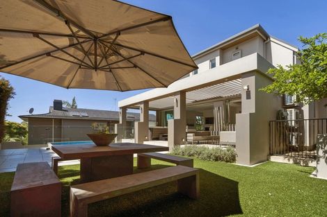 Photo of property in 12 Hauraki Road, Hauraki, Auckland, 0622