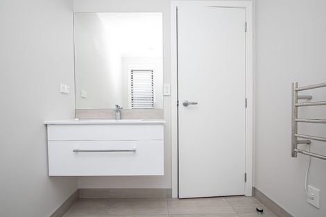 Photo of property in 1/11 Dover Road, Saint Andrews, Hamilton, 3200