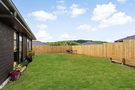 Photo of property in 37 Urumaraki Avenue, Helensville, 0800