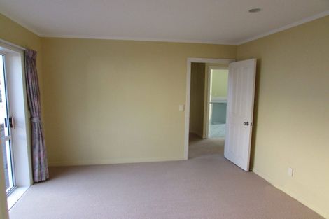 Photo of property in 1/36 Whiting Grove, West Harbour, Auckland, 0618