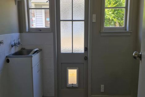 Photo of property in 2a Sylvan Park Avenue, Milford, Auckland, 0620