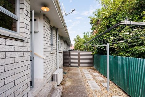Photo of property in 10 Kiwi Court, Roslyn, Palmerston North, 4414