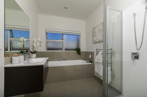 Photo of property in 31 Discovery Drive, Gulf Harbour, Whangaparaoa, 0930